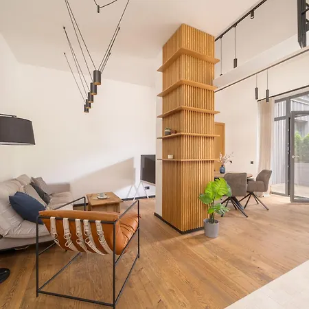 Edinburgh Loft-style *