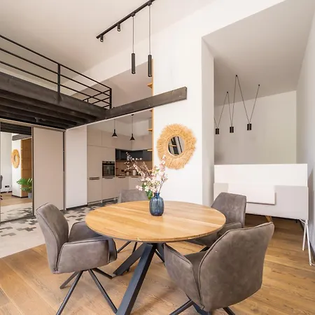 Edinburgh Loft-style Lägenhet